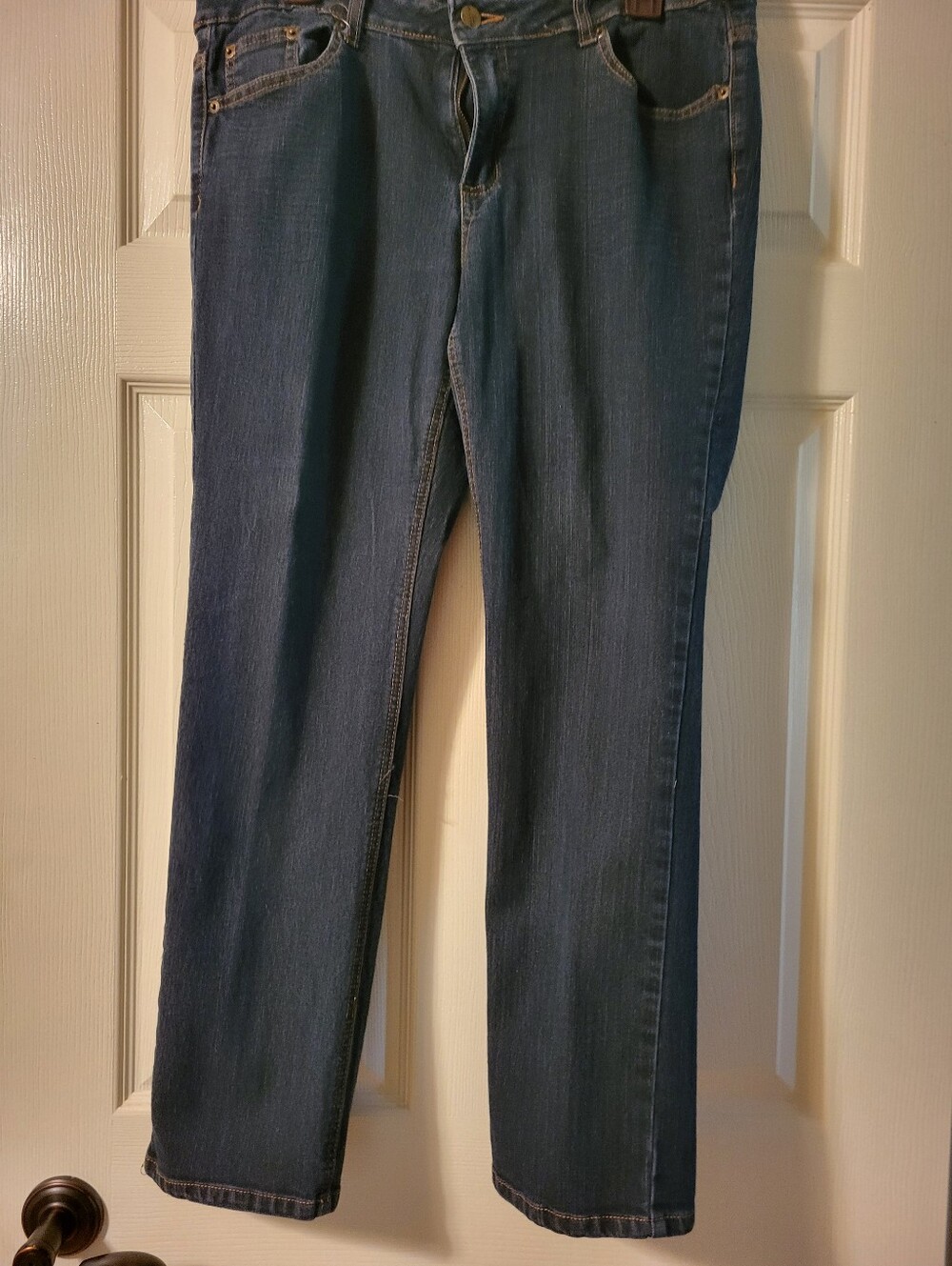 BEAU Straight Jeans in Dark Blue Denim